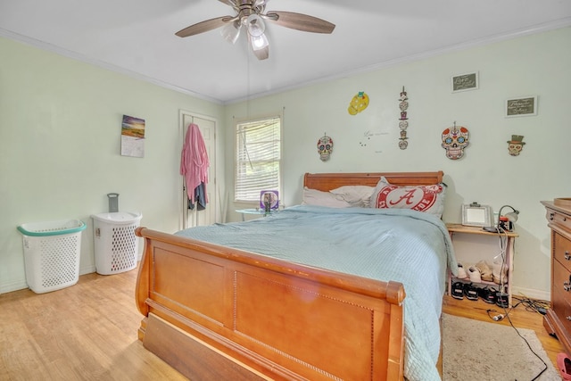 283 E King St, Newton, AL 36352 - bedroom featuring light wood-style flooring, crown molding, baseboards, and ceiling fan