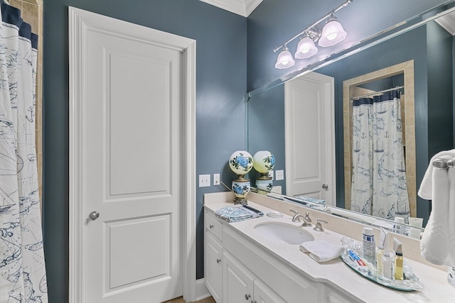 6 Williamsburg Pl, Dothan, AL 36305 - bathroom with vanity, crown molding, and curtained shower