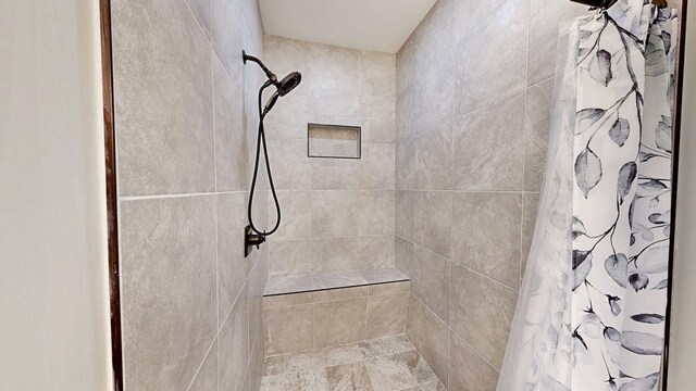 218 Azalea Ln, Headland, AL 36345 - full bathroom with a tile shower