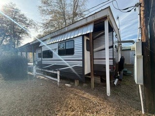 exterior space featuring an outbuilding