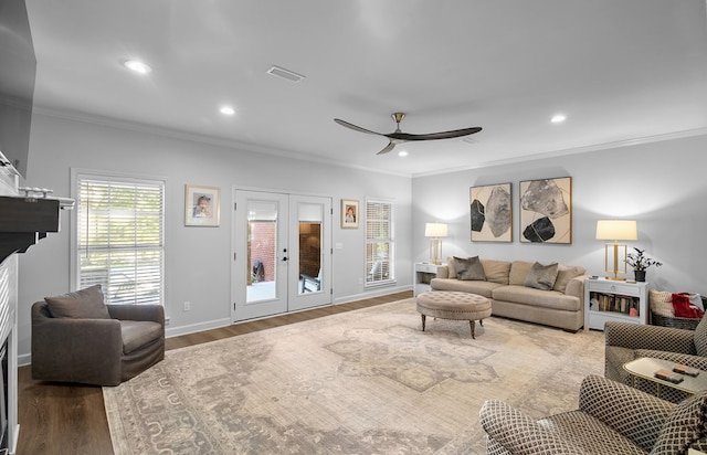 856 S County Rd 49, Dothan, AL 36301 - living room with a ceiling fan, ornamental molding, wood finished floors, recessed lighting, and baseboards