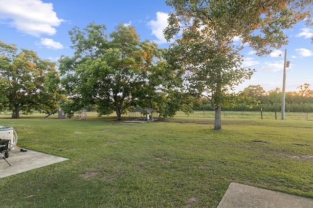 856 S County Rd 49, Dothan, AL 36301 - view of grassy yard