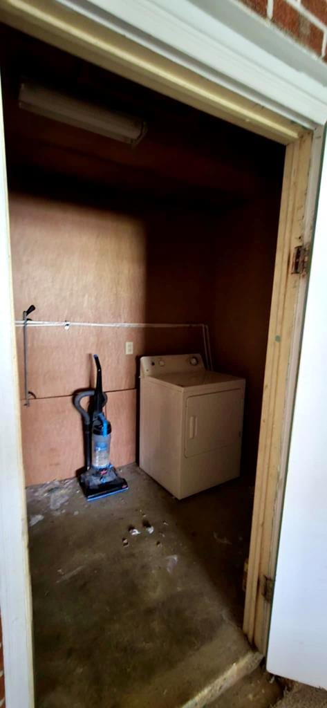 interior space featuring washer / clothes dryer