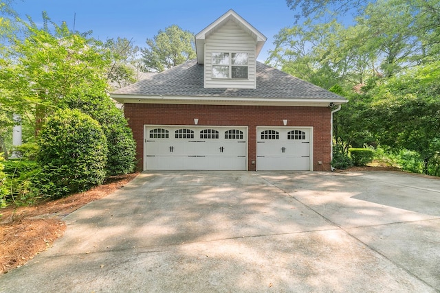 203 Liveoak Trl, Dothan, AL 36305 - view of garage