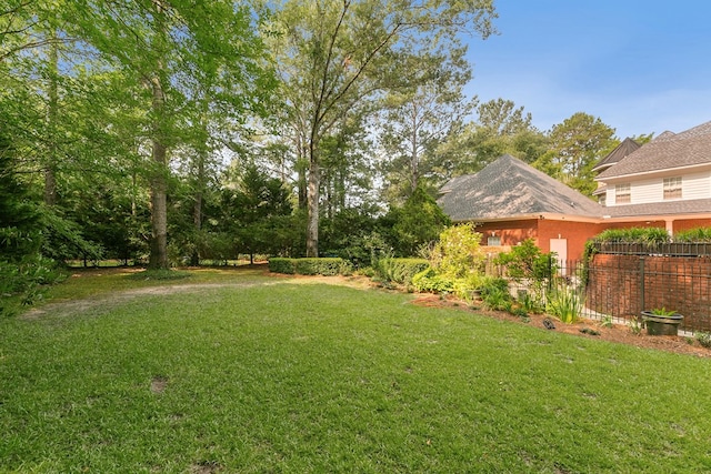 203 Liveoak Trl, Dothan, AL 36305 - view of yard