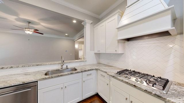 174 Ridgecrest Loop, Dothan, AL 36301 - kitchen featuring appliances with stainless steel finishes, a sink, custom exhaust hood, crown molding, and ceiling fan