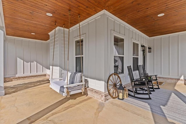 view of patio featuring covered porch