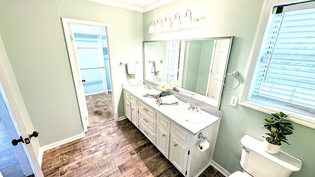 5 Walford Pl, Dothan, AL 36301 - full bath with double vanity, ornamental molding, and wood finished floors