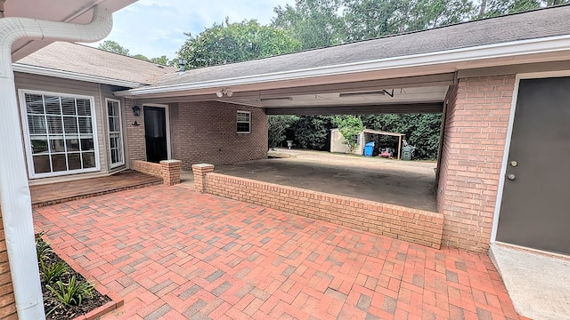 5 Walford Pl, Dothan, AL 36301 - garage featuring a carport