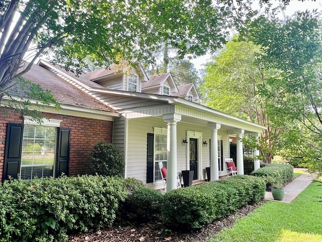 508 N Englewood Ave, Dothan, AL 36303 - view of front of property with a porch and brick siding