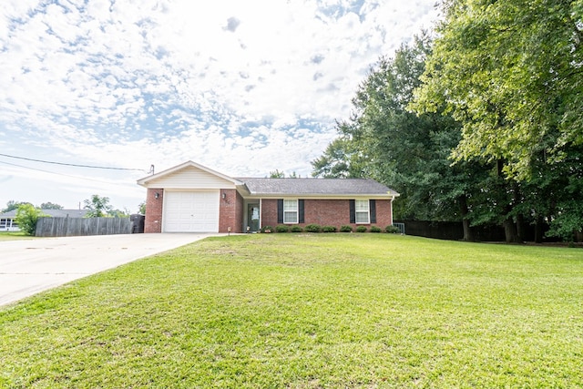 52 Oakwood Dr, Midland City, AL 36350 - single story home featuring driveway, a garage, and brick siding