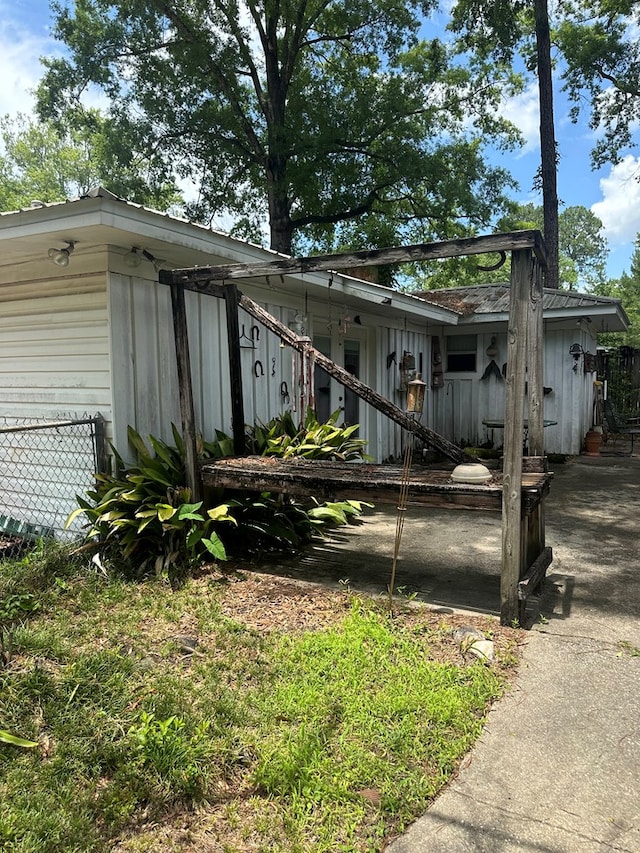 1712 Sowell Rd, Brewton, AL 36426 - exterior space