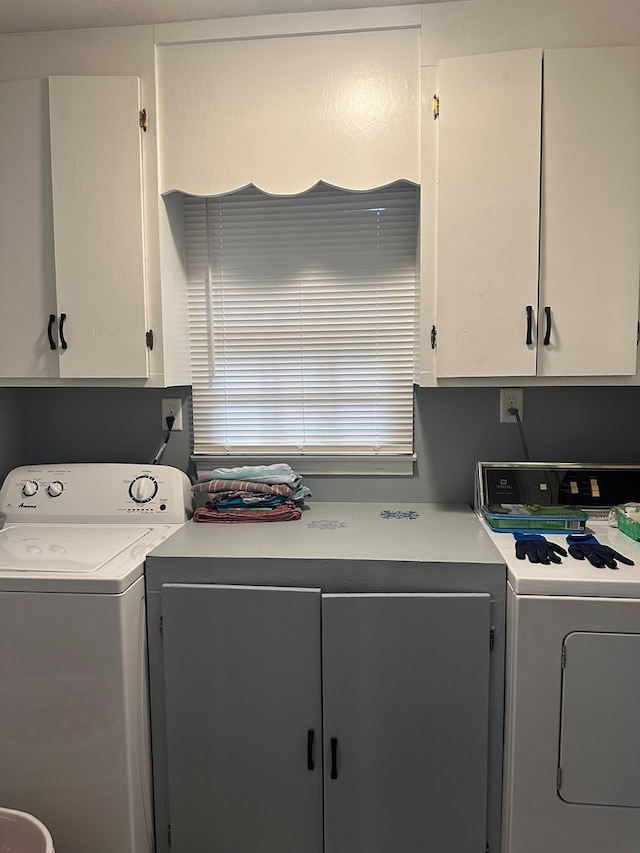 1712 Sowell Rd, Brewton, AL 36426 - laundry room with cabinets and independent washer and dryer