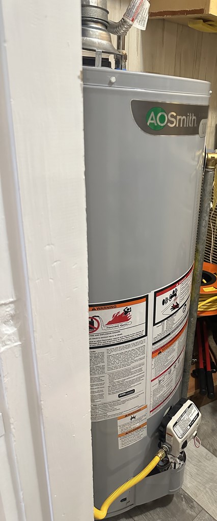 1712 Sowell Rd, Brewton, AL 36426 - utilities featuring water heater