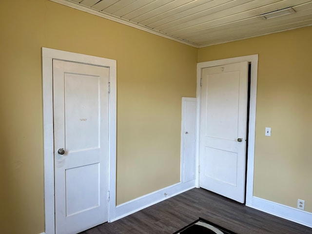 6537 E State Highway 52, Hartford, AL 36344 - empty room featuring ornamental molding, dark wood-style floors, and baseboards