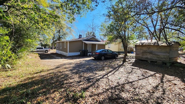 view of home's exterior