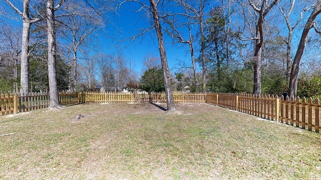 180 Fairway Woods Dr, Ozark, AL 36360 - view of yard