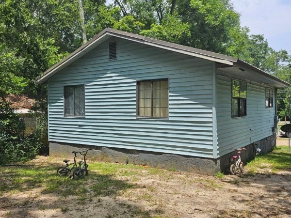 view of home's exterior