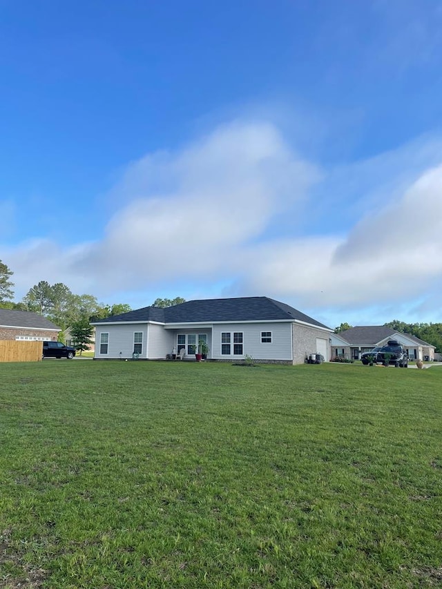 70 Beckett Ln, Newton, AL 36352 - back of property with a lawn