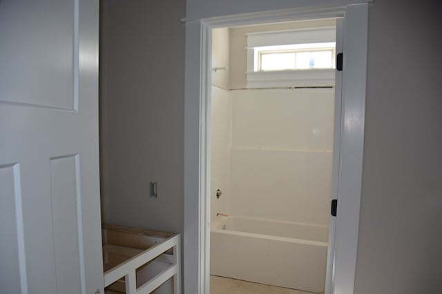 bathroom featuring a bathing tub