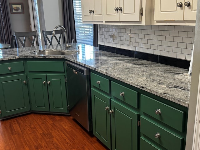 117 Lawrenceburg Ct, Dothan, AL 36305 - kitchen featuring dishwasher, green cabinets, white cabinets, and dark wood-style floors