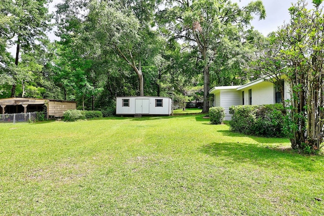 382 Timbers Dr, Dothan, AL 36301 - view of green lawn with view of wooded area