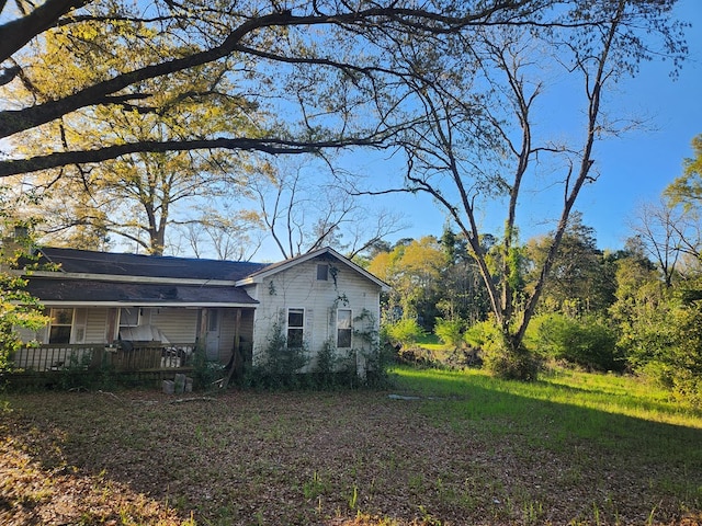 view of side of home