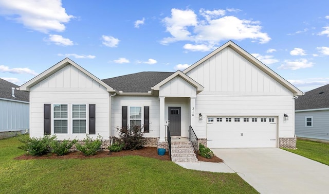 318 Oconee Dr, Midland City, AL 36350 - view of front of property featuring board and batten siding, driveway, and a front yard