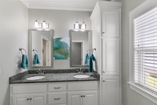 318 Oconee Dr, Midland City, AL 36350 - bathroom featuring crown molding and double vanity