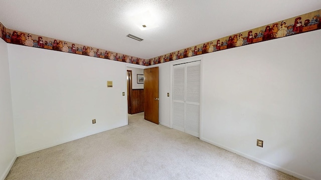 2104 Centenial Dr, Dothan, AL 36303 - empty room with light colored carpet