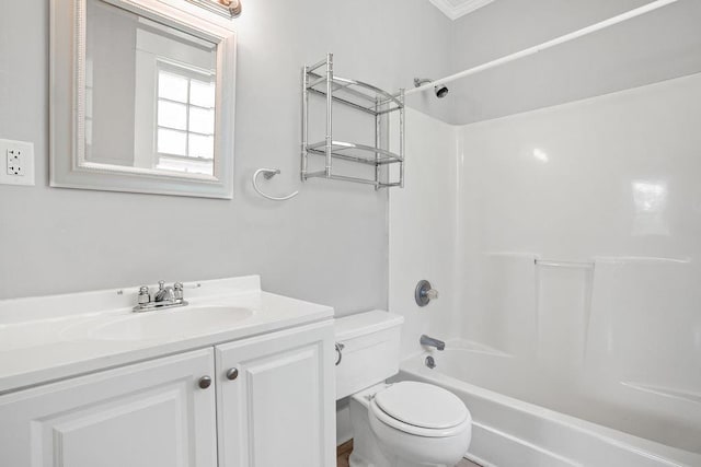 307 S Academy St, Geneva, AL 36340 - bathroom with toilet, vanity, and bathing tub / shower combination