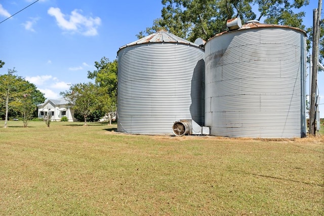 view of outdoor structure