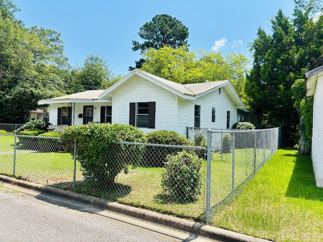 818 NE Parker St, Dothan, AL 36303 - photo 2