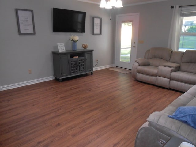 363 Vining Dr, Dothan, AL 36305 - living room featuring wood finished floors, baseboards, and crown molding