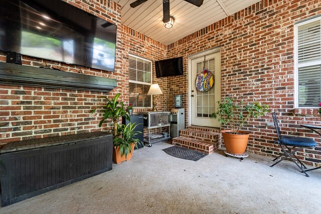 view of patio with ceiling fan