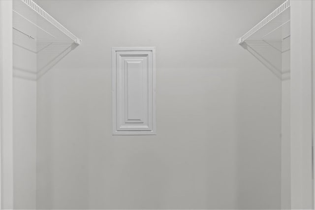 1182 N N Park Ave, Dothan, AL 36303 - view of spacious closet