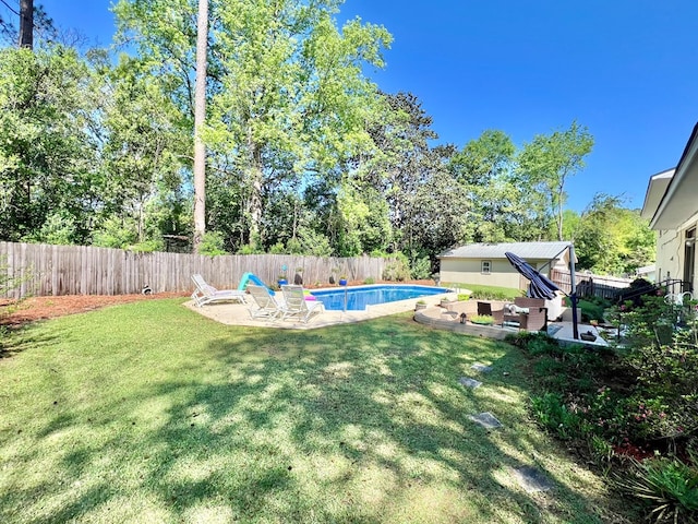 1503 Buena Vista Dr, Dothan, AL 36303 - view of yard featuring a patio