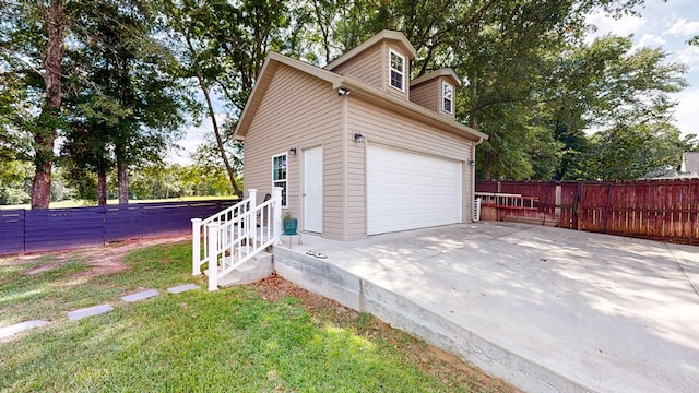 107 Boulder Dr, Dothan, AL 36305 - garage with concrete driveway