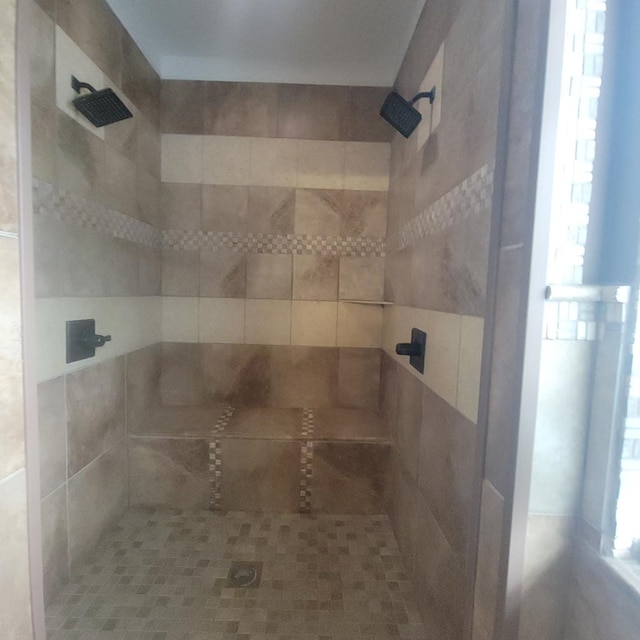 6325 State Highway 95, Abbeville, AL 36310 - full bath featuring a tile shower