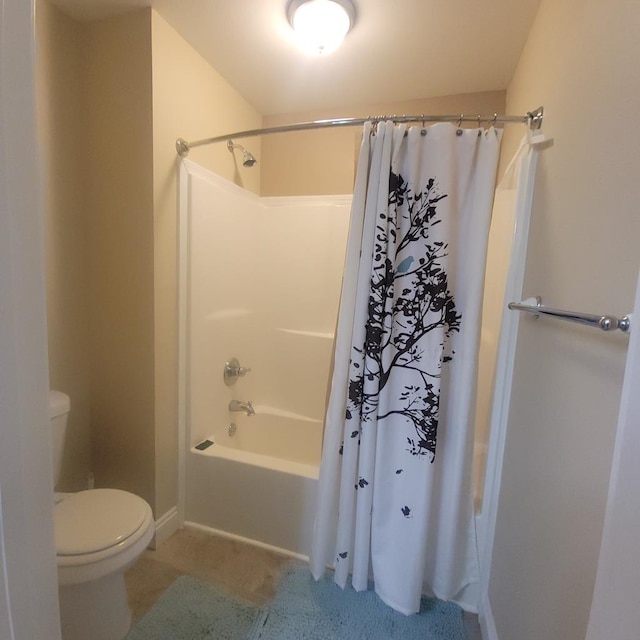 6325 State Highway 95, Abbeville, AL 36310 - bathroom with toilet and shower / bath combo