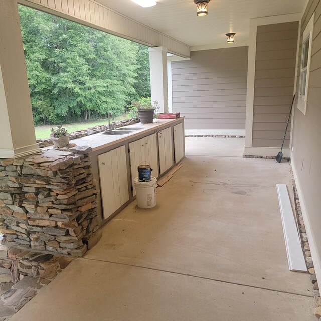6325 State Highway 95, Abbeville, AL 36310 - view of patio featuring a sink