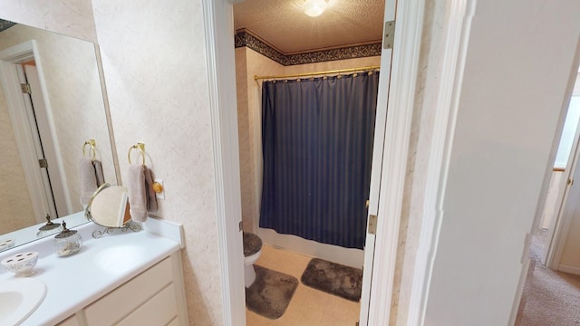 166 Candle Brook Dr, Dothan, AL 36303 - bathroom with vanity, a shower with curtain, toilet, and a textured ceiling