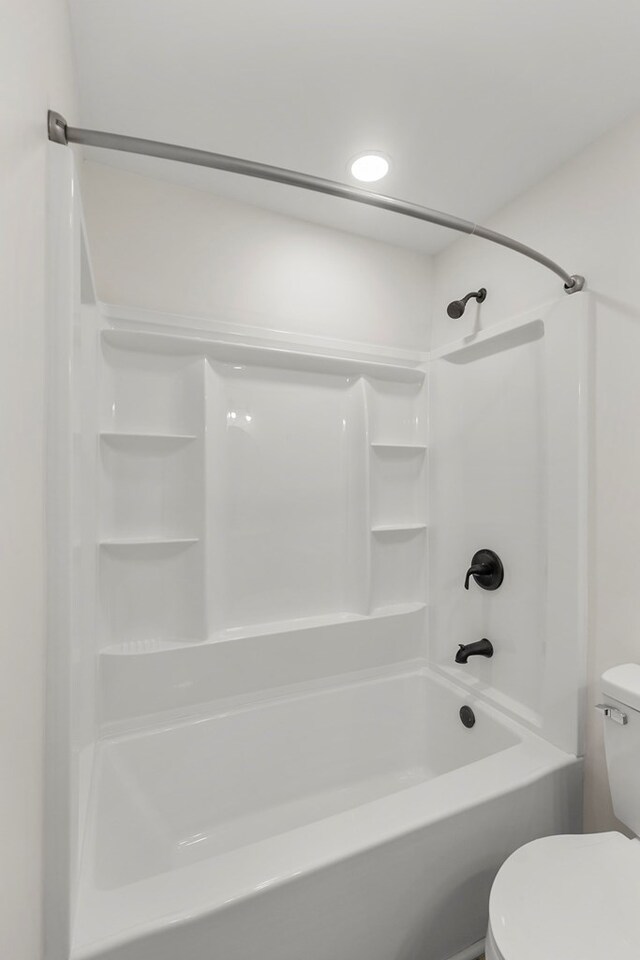 1571 Denton Rd, Dothan, AL 36303 - bathroom with toilet and bathing tub / shower combination