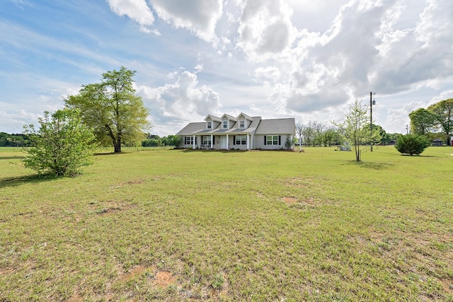 view of front of home featuring a front lawn