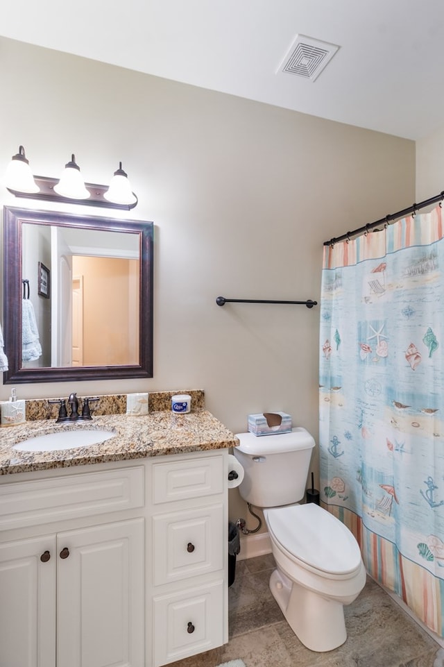 465 Choc Hill Rd, Dothan, AL 36303 - full bathroom featuring vanity and a shower with curtain