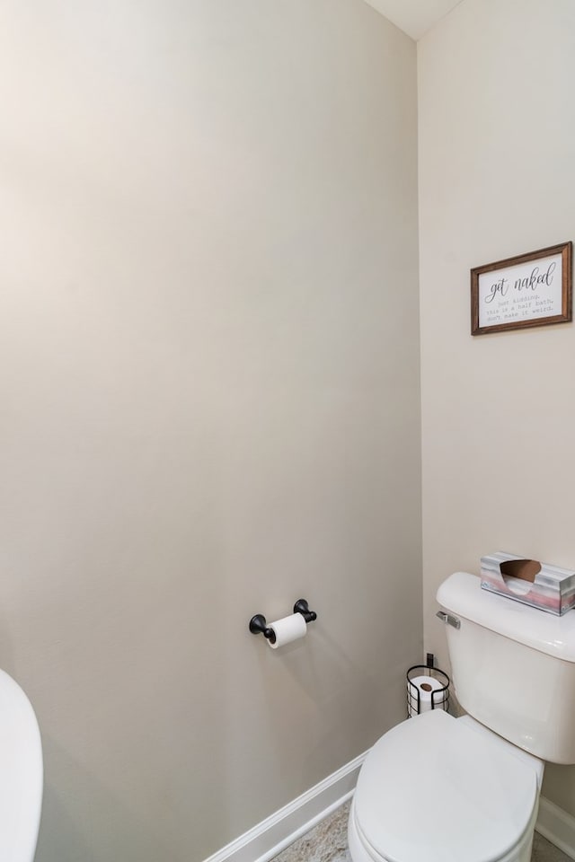 465 Choc Hill Rd, Dothan, AL 36303 - bathroom featuring toilet and baseboards