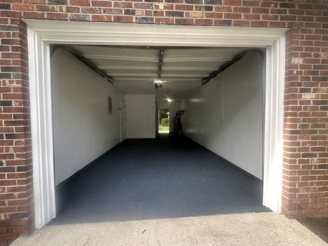 802 Circleview Dr, Dothan, AL 36301 - view of garage