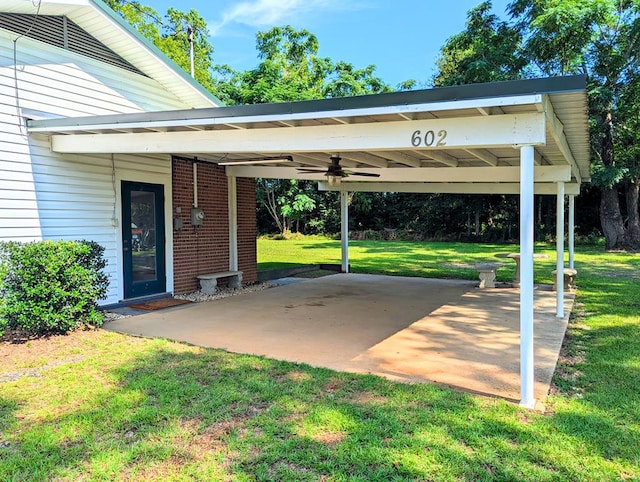 602 Cobb Rd, Dothan, AL 36301 - view of car parking featuring a carport and ceiling fan