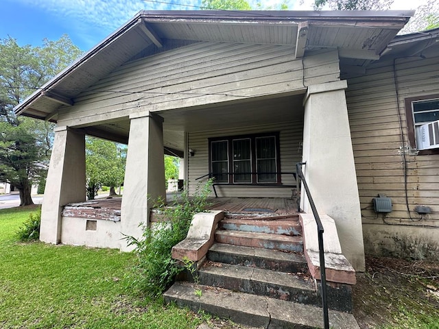 959 S Saint Andrews St, Dothan, AL 36301 - property entrance with covered porch