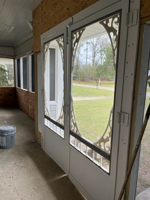 doorway to outside with a healthy amount of sunlight